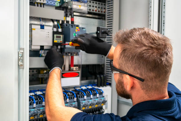 Best Circuit Breaker Repair  in Fergus Falls, MN